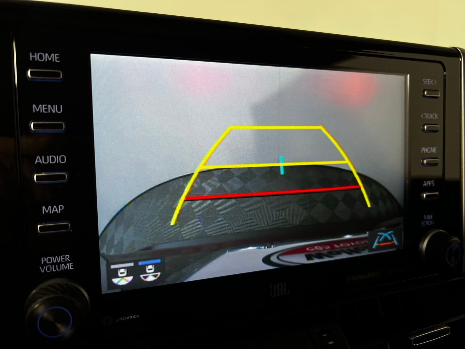 Used 2020 Toyota RAV4 XLE Premium image 20