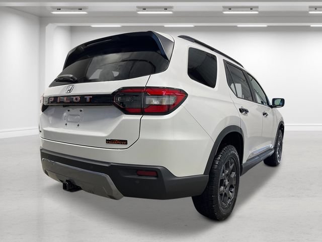 New 2026 Honda Pilot TrailSport image 3