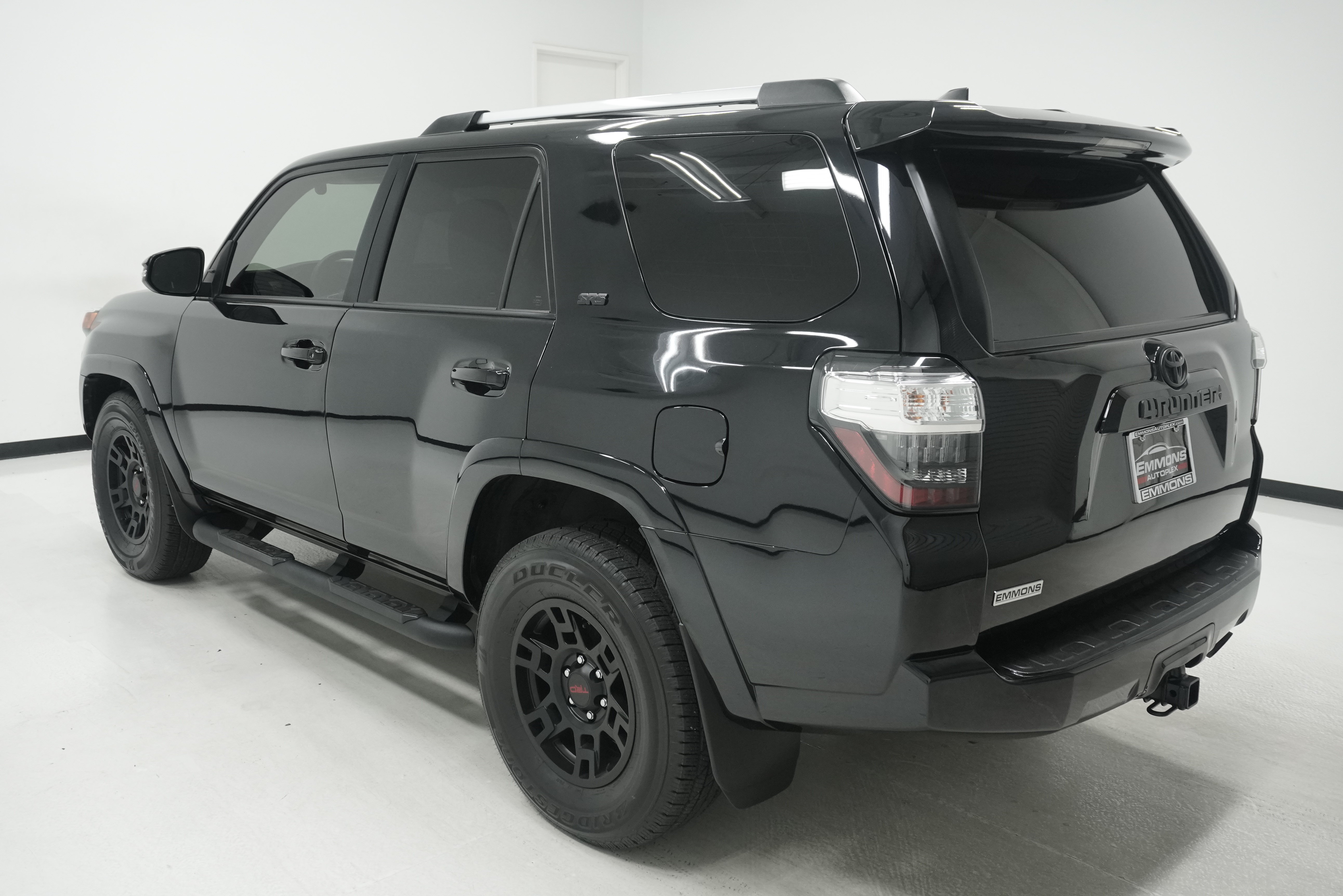 Used 2022 Toyota 4Runner SR5 Premium w/ Moonroof Package RWD image 6
