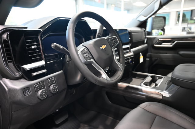 New 2026 Chevrolet Silverado 3500 LTZ w/ LTZ Premium Package AWD/4WD image 26