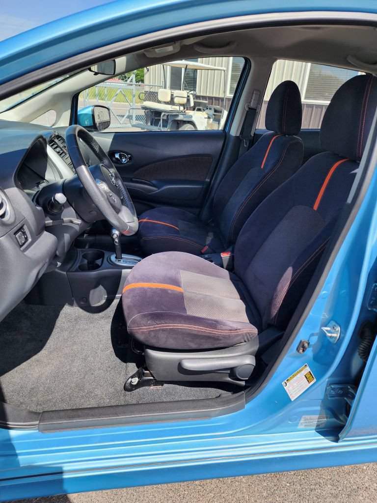 Used 2015 Nissan Versa Note SR FWD image 12