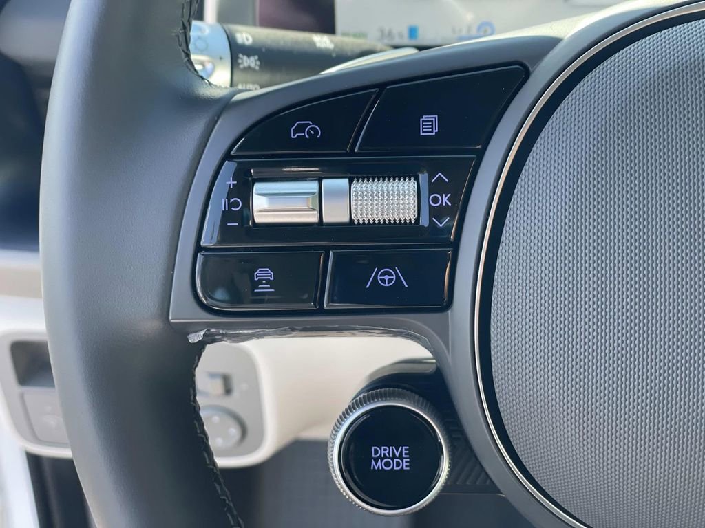 Certified 2025 Hyundai Ioniq 6 SEL image 8