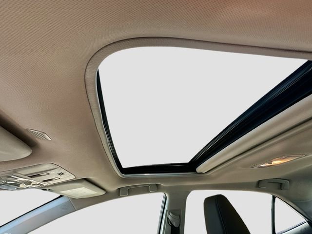 Used 2019 Toyota Corolla XSE FWD image 23