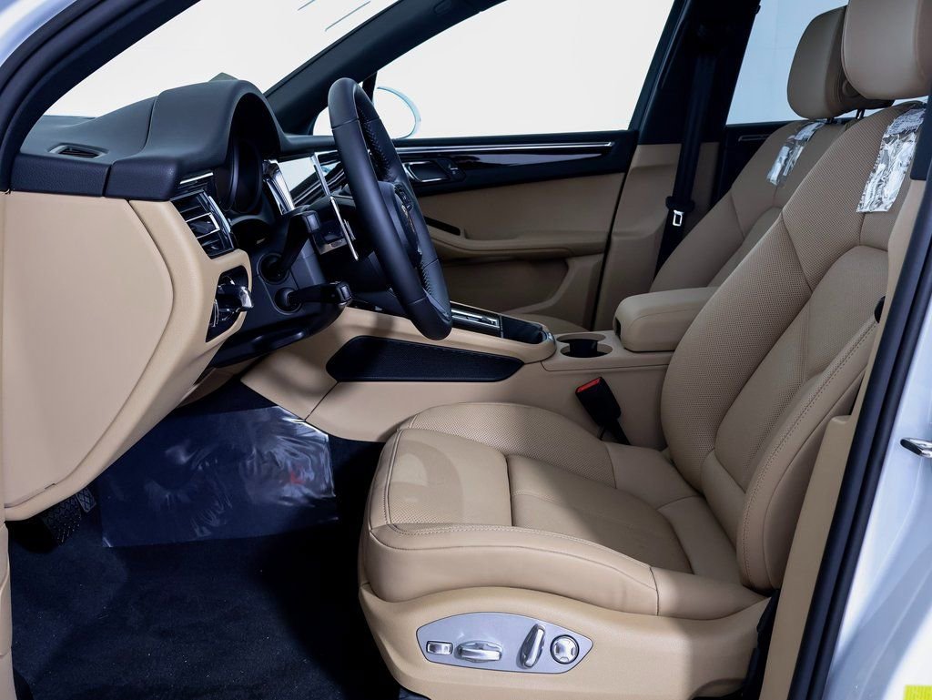 New 2026 Porsche Macan S image 5