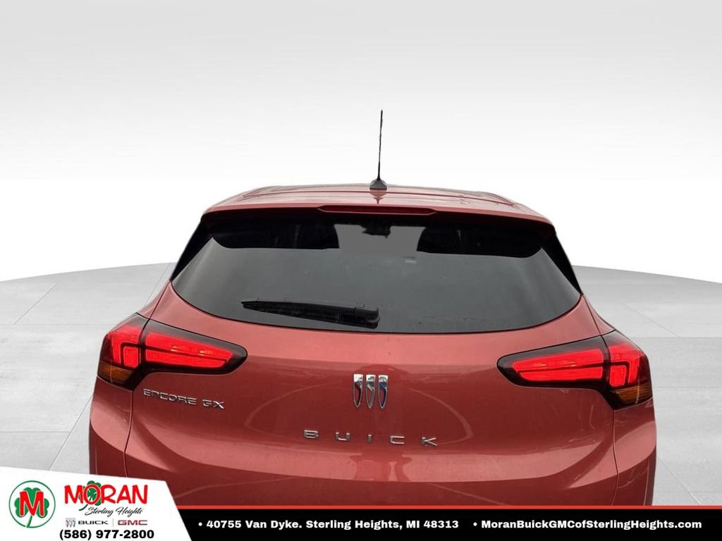 Certified 2024 Buick Encore GX Preferred w/ Comfort Package FWD image 5