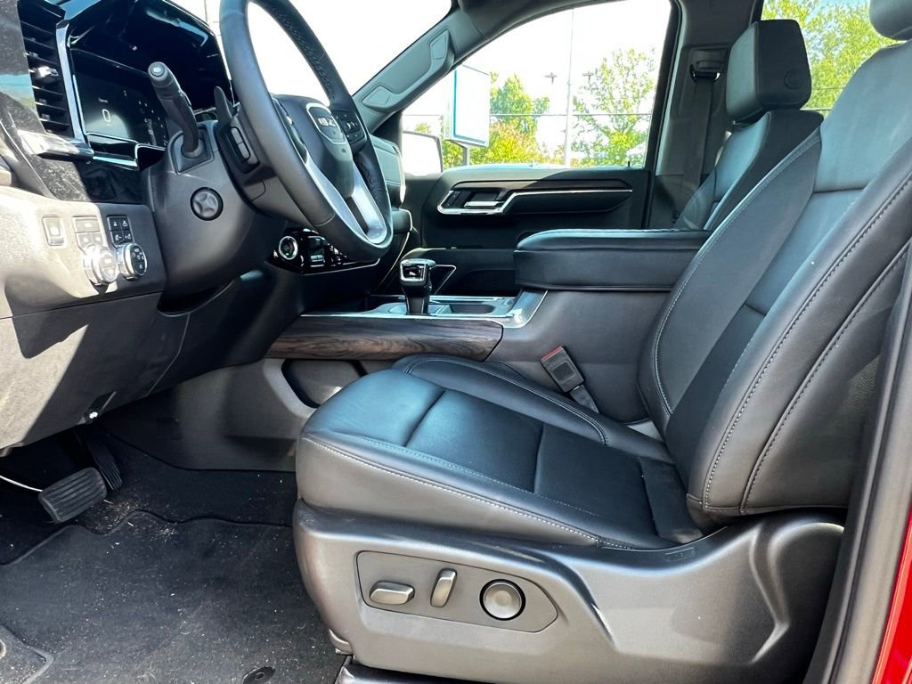 Used 2025 GMC Sierra 1500 SLT w/ SLT Premium Plus Package AWD/4WD image 15