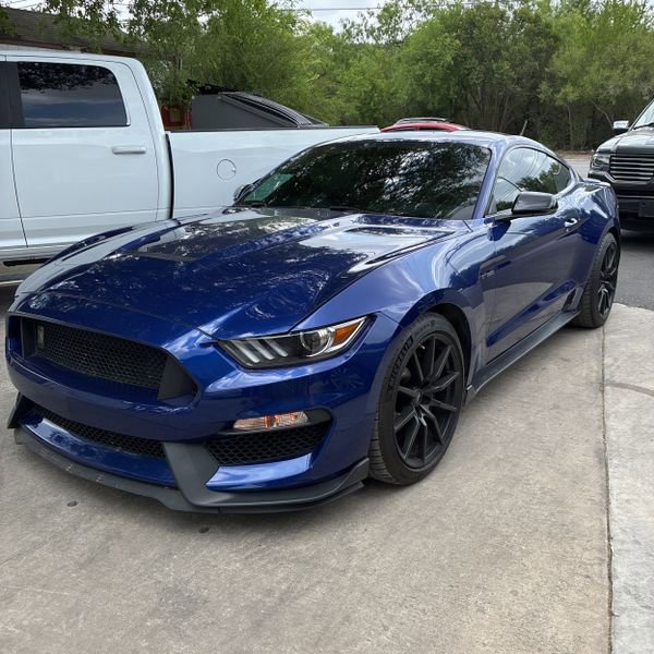 Used 2016 Ford Mustang Shelby GT350 w/ Technology Package image 7