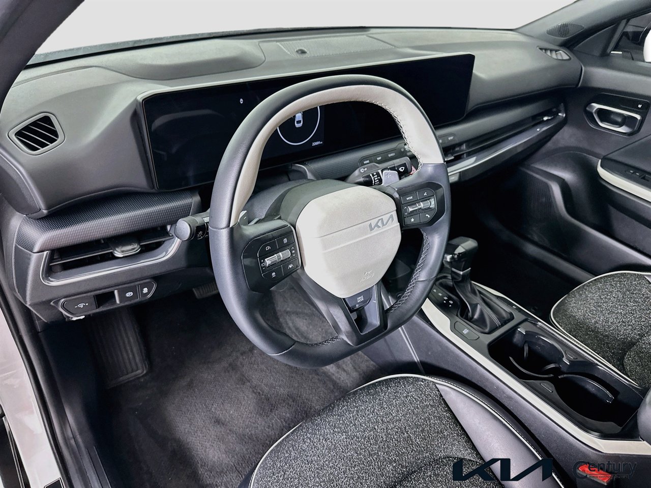 Certified 2025 Kia K4 GT-Line FWD image 9