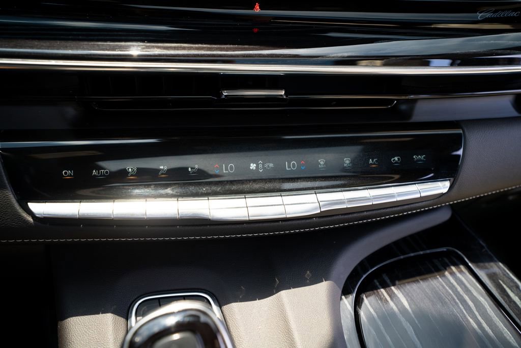 Used 2021 Cadillac Escalade ESV Sport AWD/4WD image 37