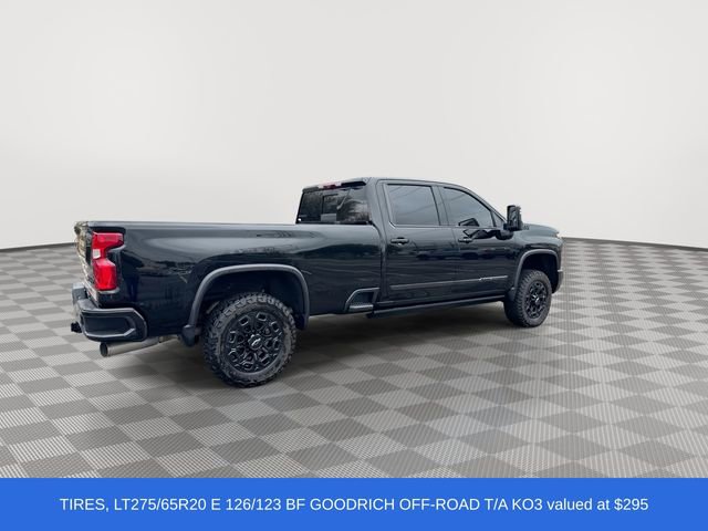 Used 2024 Chevrolet Silverado 2500 High Country w/ High Country Premium Package AWD/4WD image 9