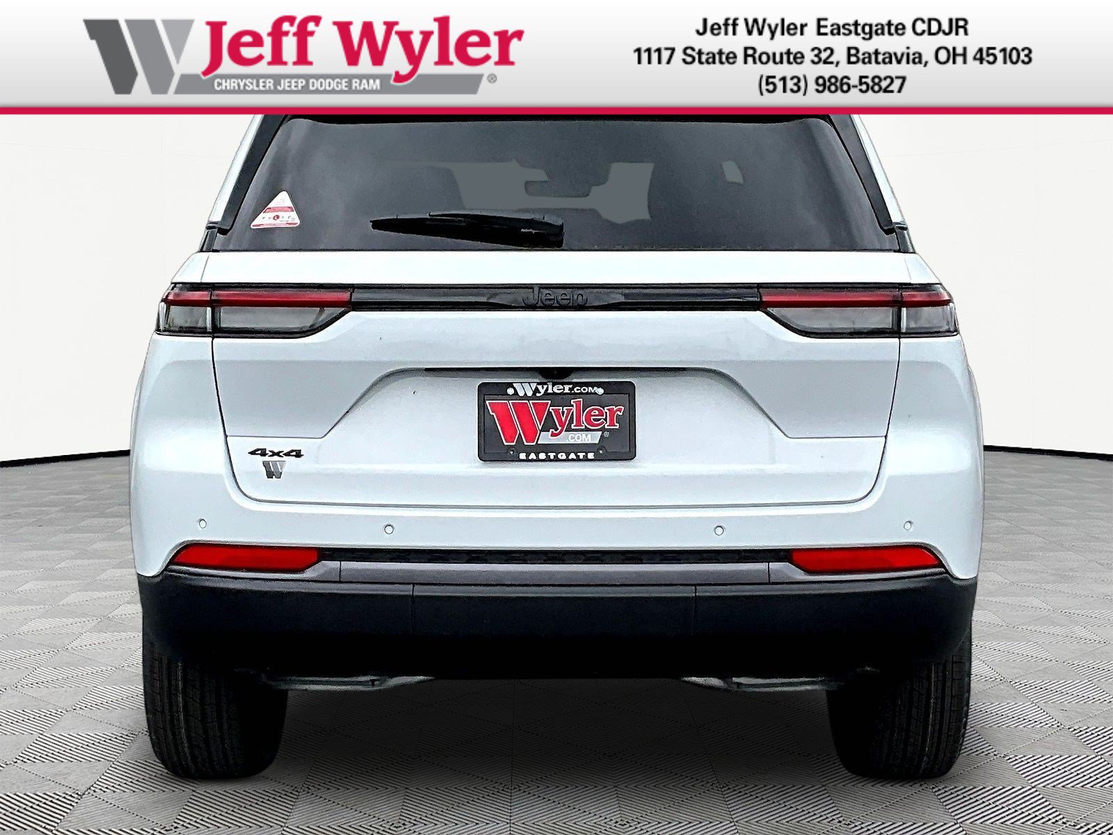 New 2026 Jeep Grand Cherokee Altitude AWD/4WD image 5