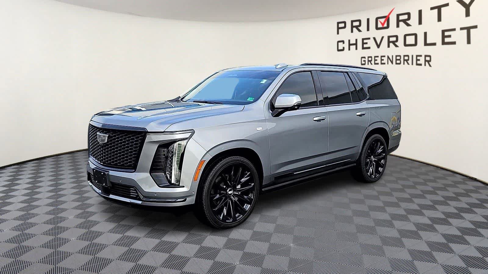 Used 2026 Cadillac Escalade Platinum Sport w/ LPO, ONYX Package AWD/4WD image 4