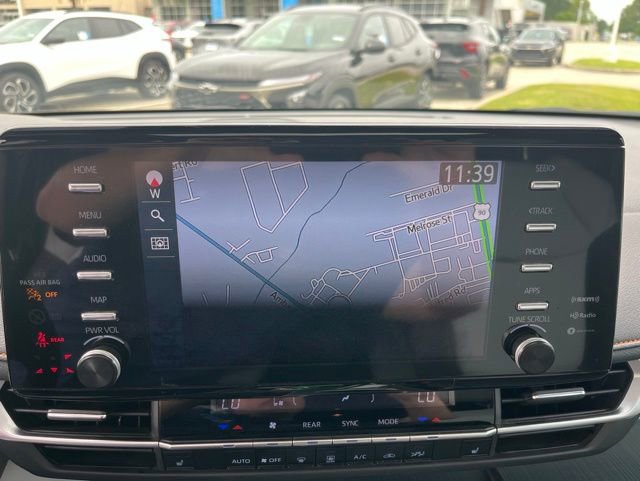 Used 2024 Toyota Sienna XSE FWD image 23