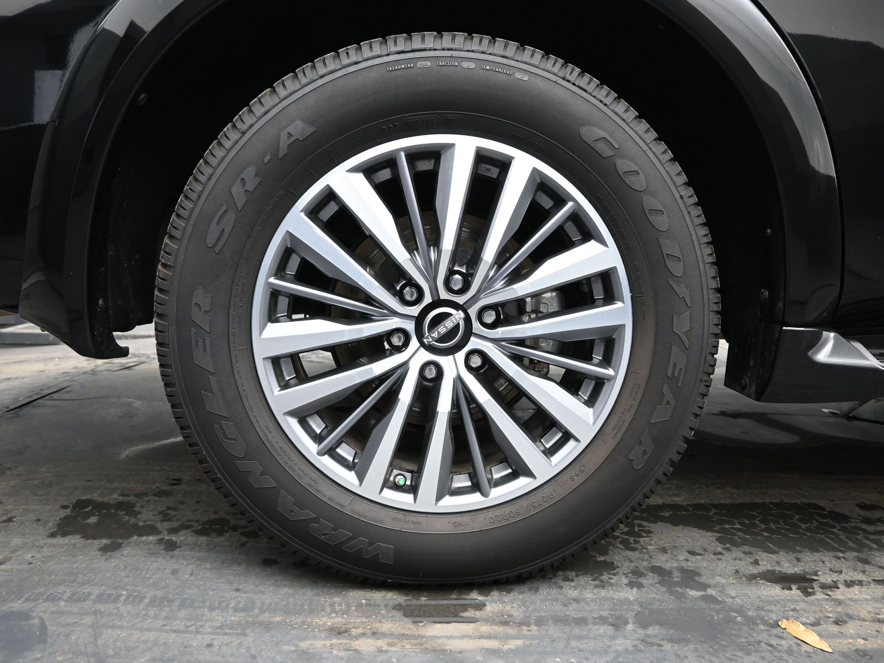 Used 2022 Nissan Armada SL image 9