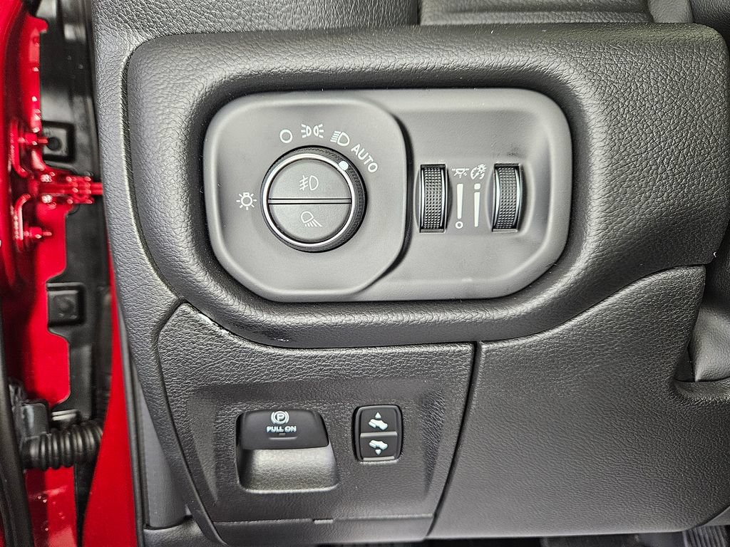 New 2026 RAM 1500 Big Horn AWD/4WD image 11