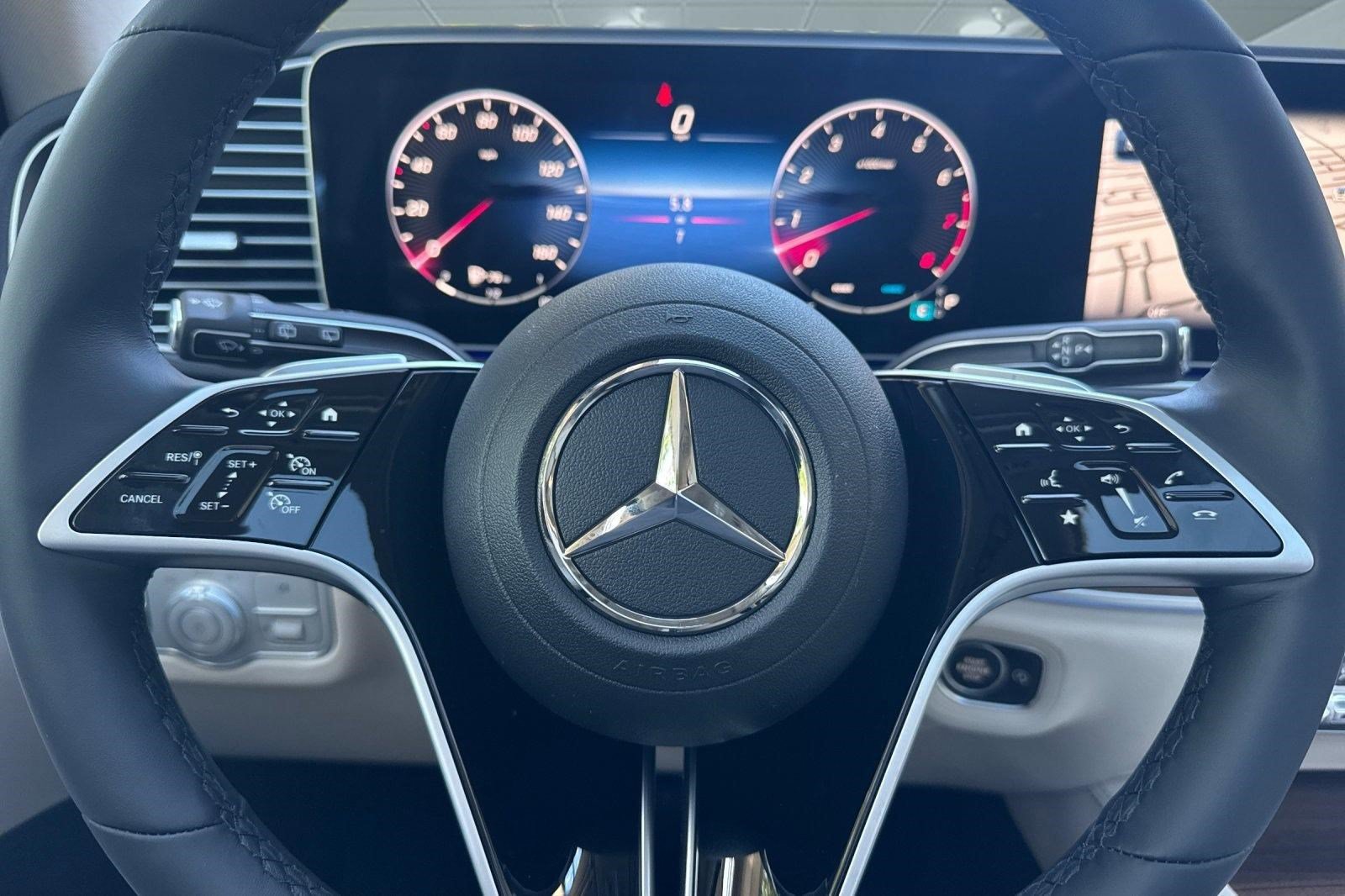 New 2026 Mercedes-Benz GLE 450 4MATIC image 16