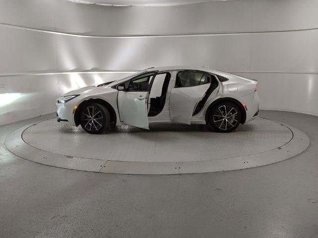 Used 2025 Toyota Prius XLE image 11