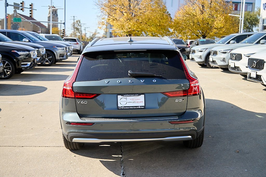 New 2026 Volvo V60 B5 Cross Country Plus w/ Climate Package image 8