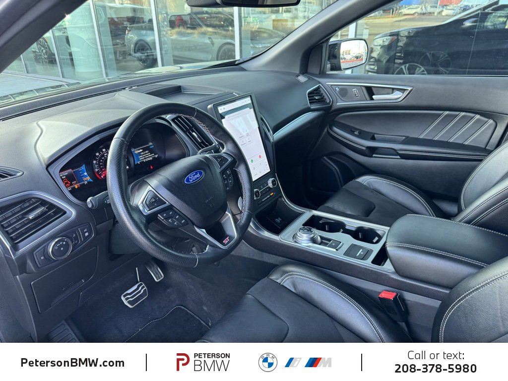 Used 2023 Ford Edge ST image 17