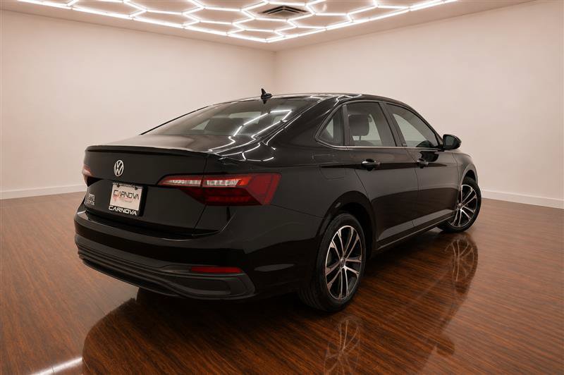 Used 2024 Volkswagen Jetta Sport FWD image 7