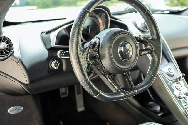 Used 2014 McLaren MP4-12C Spider RWD image 46
