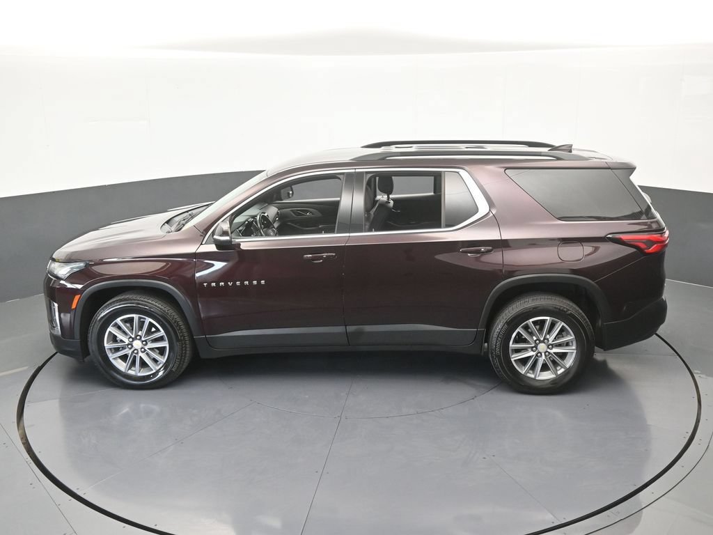 Used 2022 Chevrolet Traverse LT w/ LPO, Floor Liner Package FWD image 53
