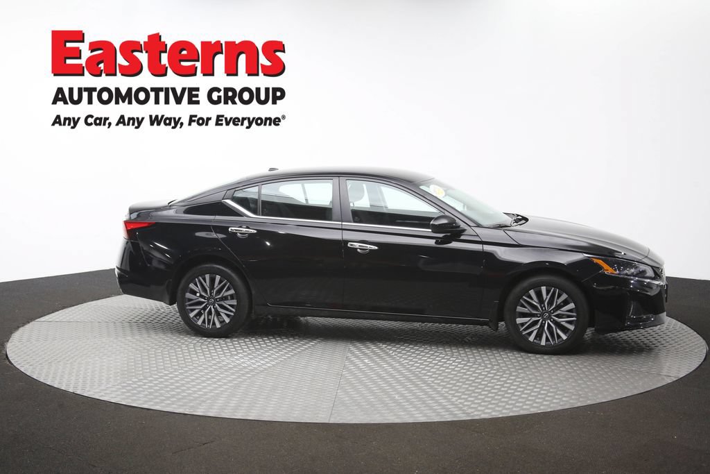 Used 2023 Nissan Altima 2.5 SV AWD/4WD image 46