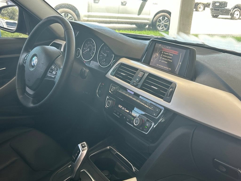 Used 2016 BMW 320i xDrive Sedan AWD/4WD image 24