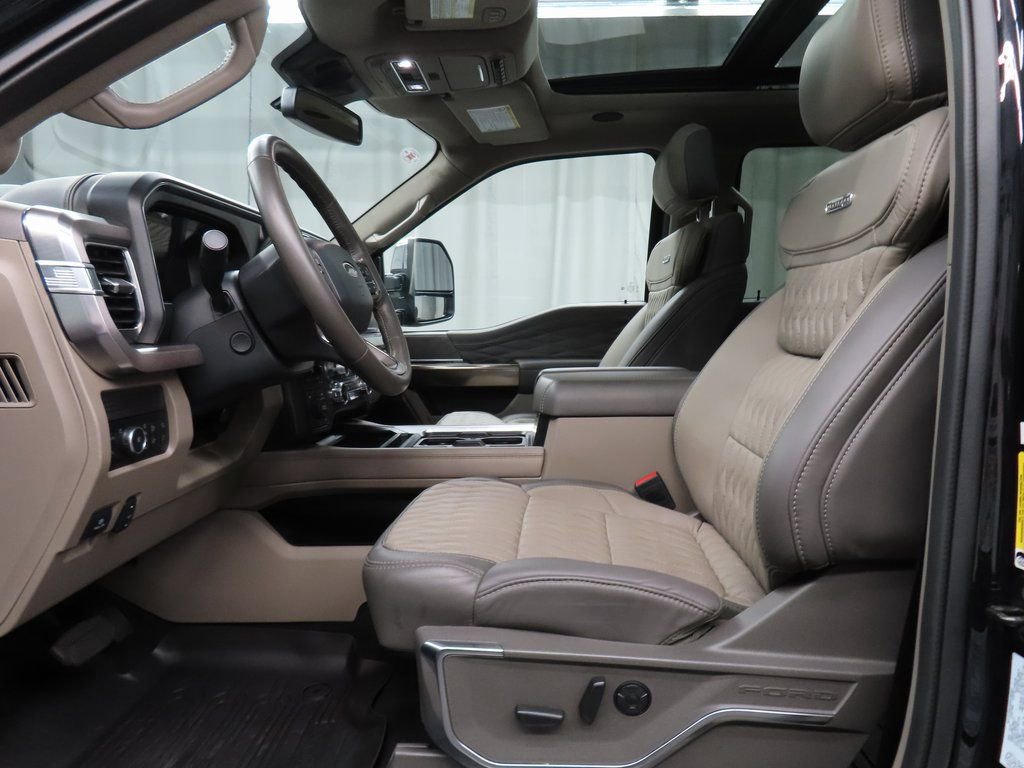 Used 2025 Ford F450 Platinum w/ Platinum Plus Package AWD/4WD image 9
