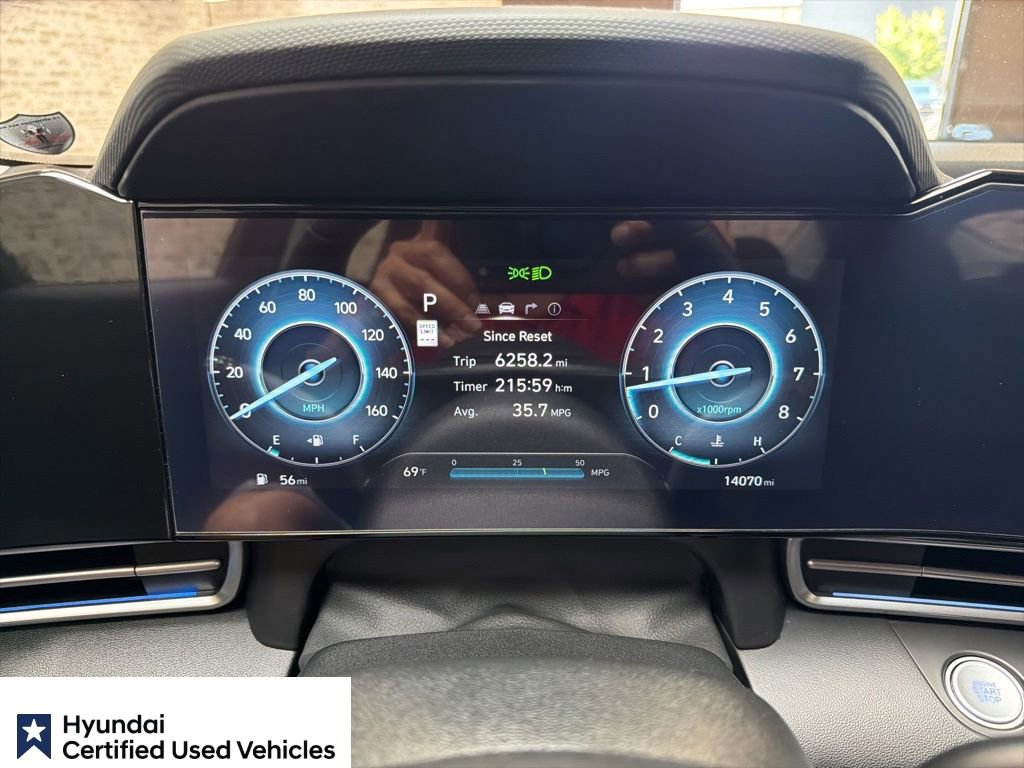 Used 2025 Hyundai Elantra SEL FWD image 29