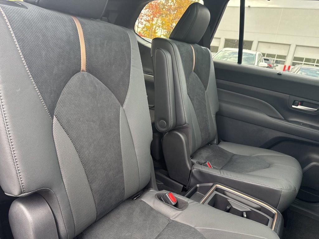 New 2026 Toyota Grand Highlander AWD Hybrid image 16