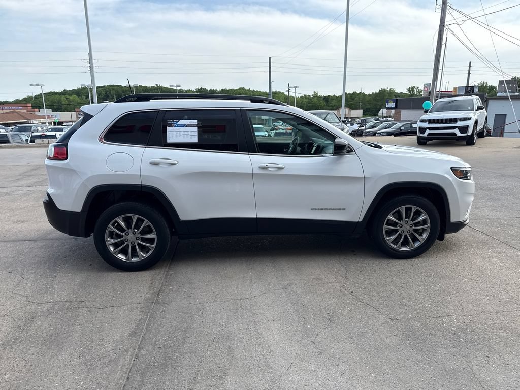 Used 2022 Jeep Cherokee Latitude Lux FWD image 6