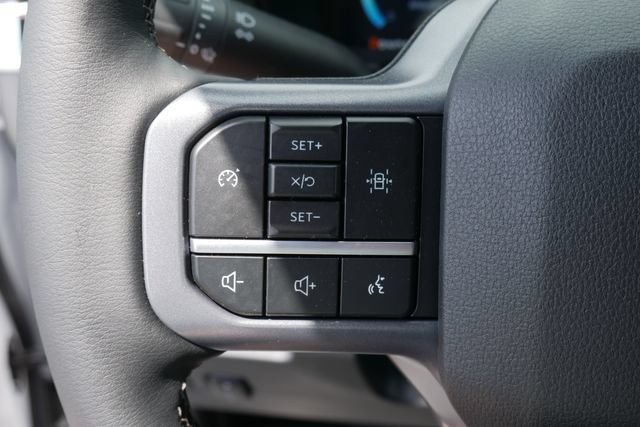 New 2026 Ford F550 4x4 Crew Cab image 16
