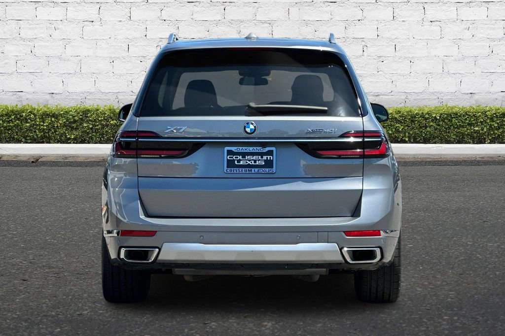 Used 2026 BMW X7 xDrive40i AWD/4WD image 5