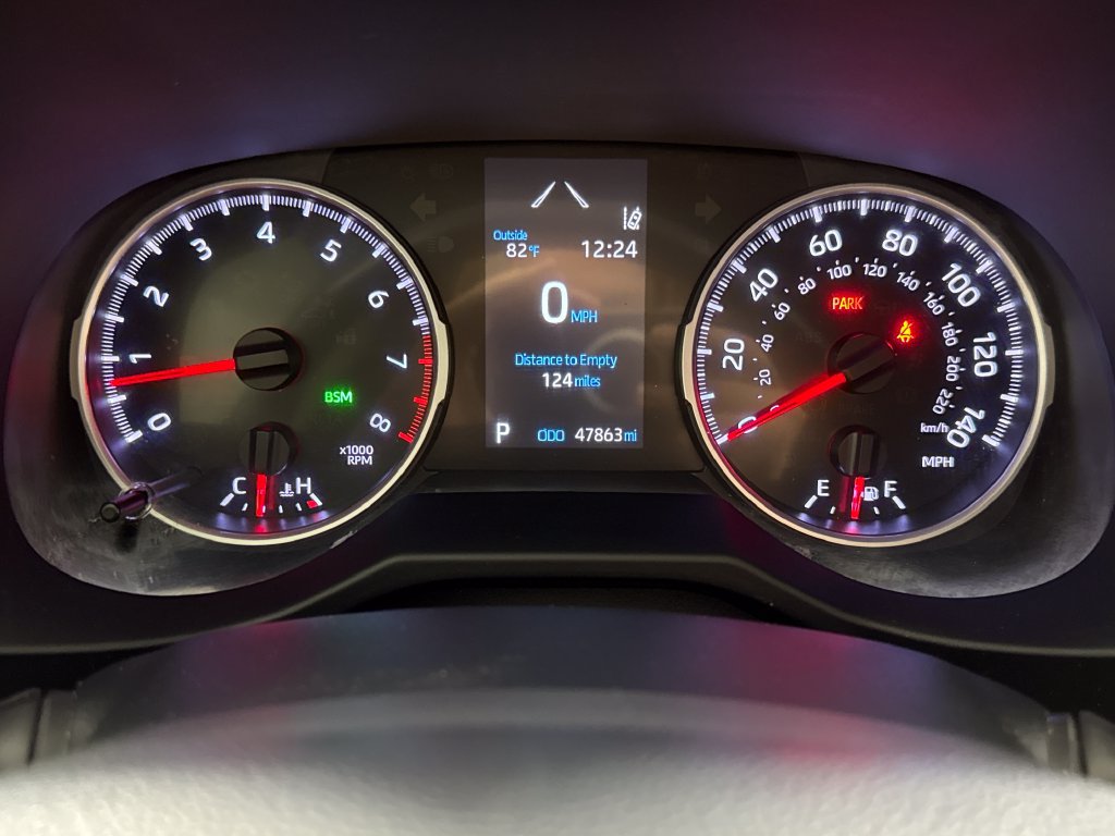Used 2019 Toyota RAV4 XLE Premium w/ Cold Weather Package FWD image 17