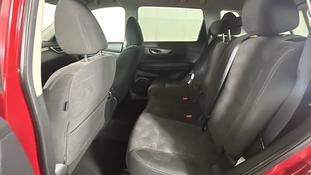 Used 2015 Nissan Rogue SV AWD/4WD image 27