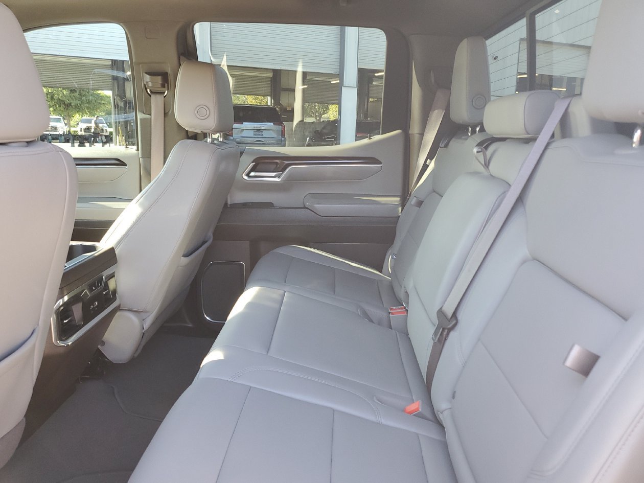 Used 2024 GMC Sierra 1500 SLT w/ SLT Premium Plus Package AWD/4WD image 12