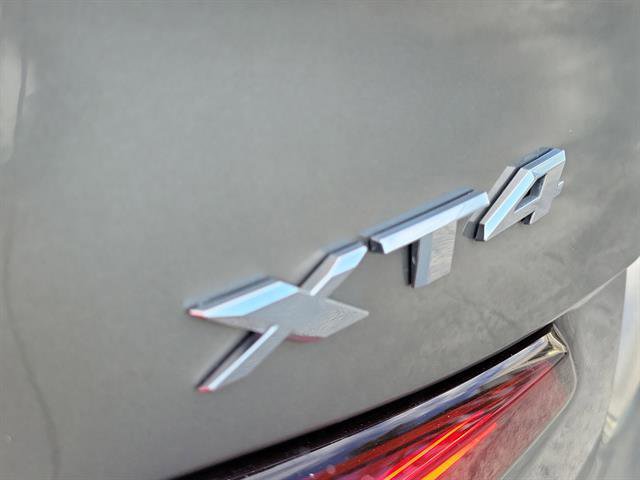 Used 2020 Cadillac XT4 Premium Luxury image 30