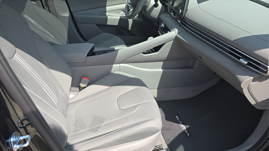 New 2026 Hyundai Elantra SEL Sport Premium w/ Cargo Package FWD image 13
