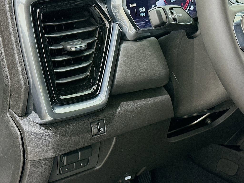 New 2026 GMC Canyon Elevation w/ Convenience Package RWD image 10