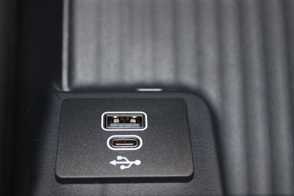 New 2026 Ford Expedition Active image 51