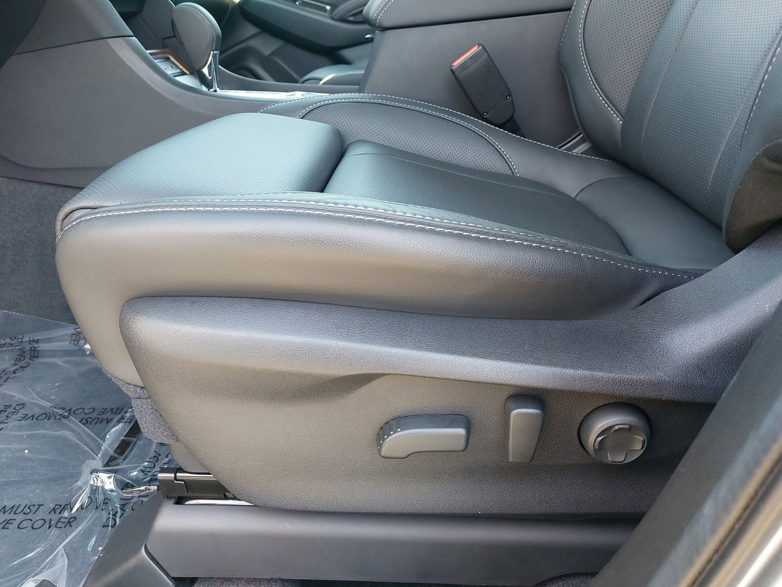 Certified 2025 Subaru Ascent Touring w/ Popular Package #2 image 31