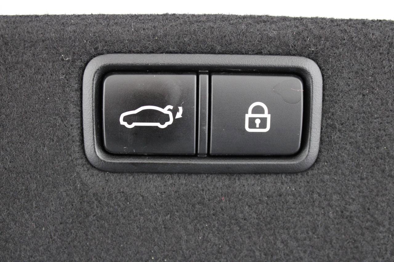 Used 2019 Genesis G80 3.3T Sport RWD image 91