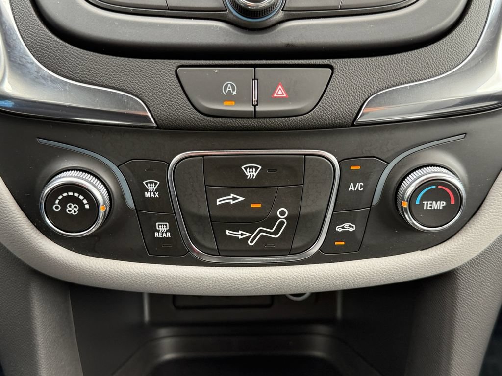 Used 2023 Chevrolet Equinox LS w/ LS Convenience Package AWD/4WD image 16