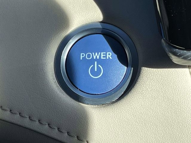 Used 2021 Toyota Highlander Platinum image 28