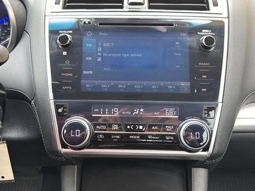 Used 2019 Subaru Legacy 2.5i Premium AWD/4WD image 18