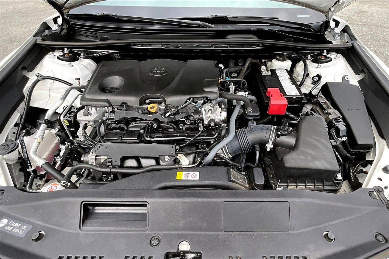 Used 2021 Toyota Camry XSE image 36
