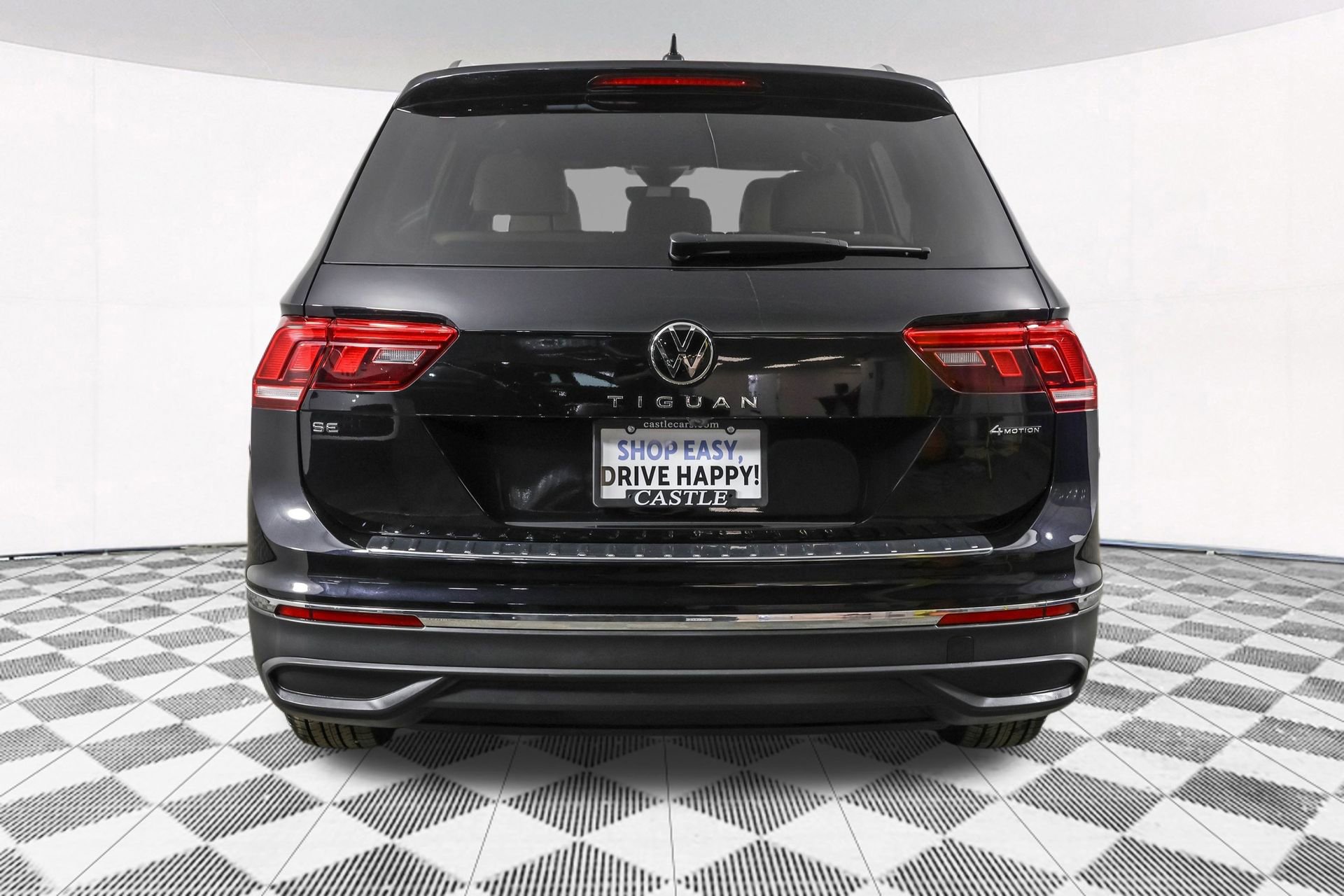 Used 2024 Volkswagen Tiguan SE image 15