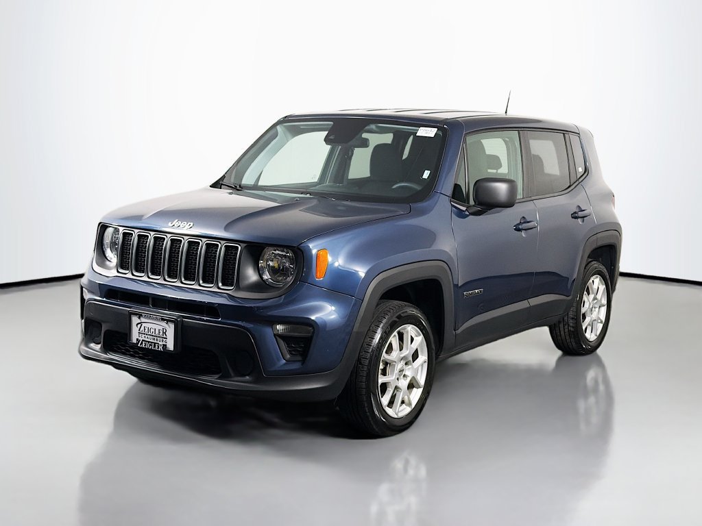 Used 2023 Jeep Renegade Latitude AWD/4WD image 3