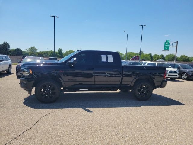Used 2022 RAM 2500 Limited AWD/4WD image 2
